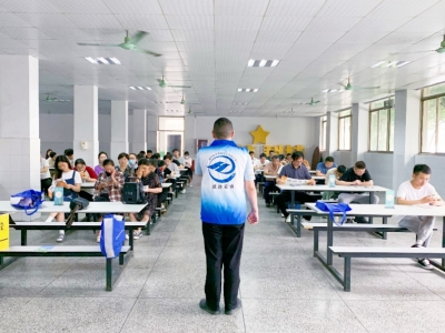 反诈宣传在行动，，，，，，，垃圾分类树新风